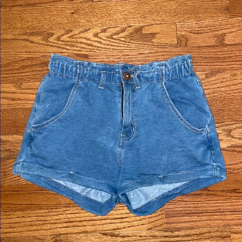 Bullhead mom shorts